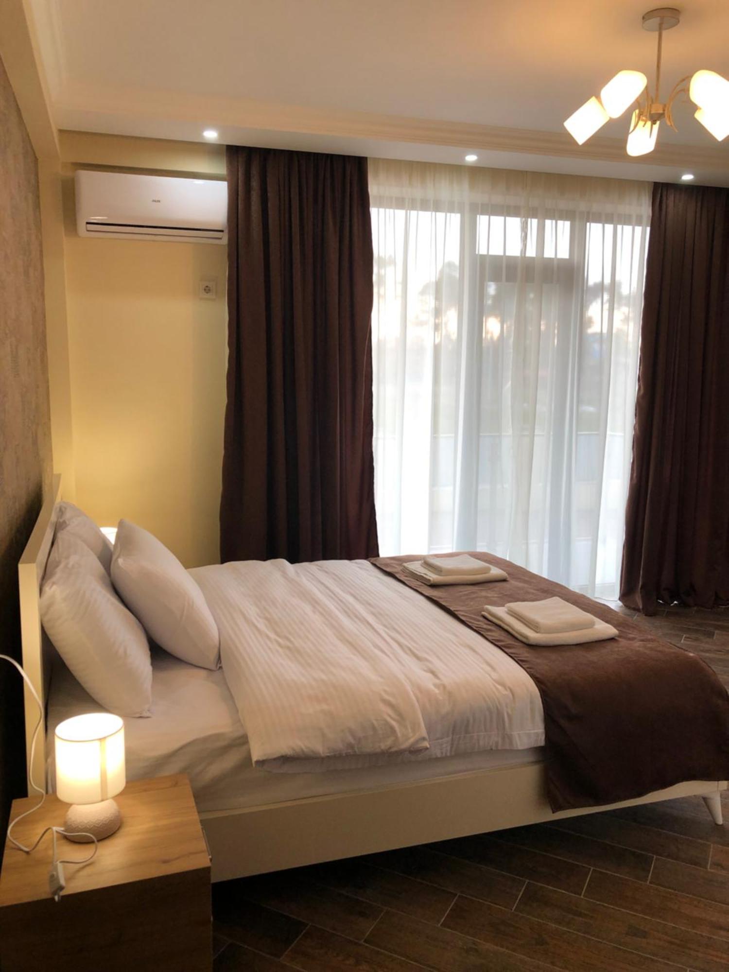 White-House Aparthotel Ureki Ngoại thất bức ảnh